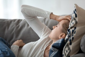 COVID tünet? Fizikai és pszichés oka is van most az alvászavaroknak